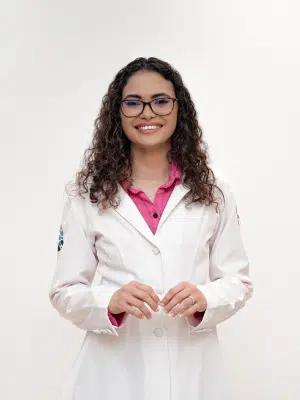 Dra. Sabrina Figueiredo, Gastroenterologista especialista em Doenças Inflamatórias e Funcionais do Intestino.